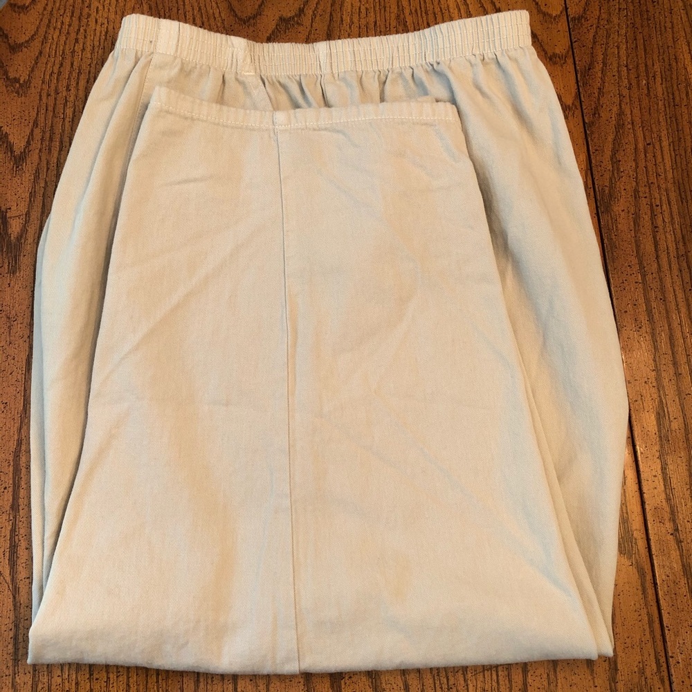 ⭐️Pull On Cotton Off White Capris Plus Size🌷